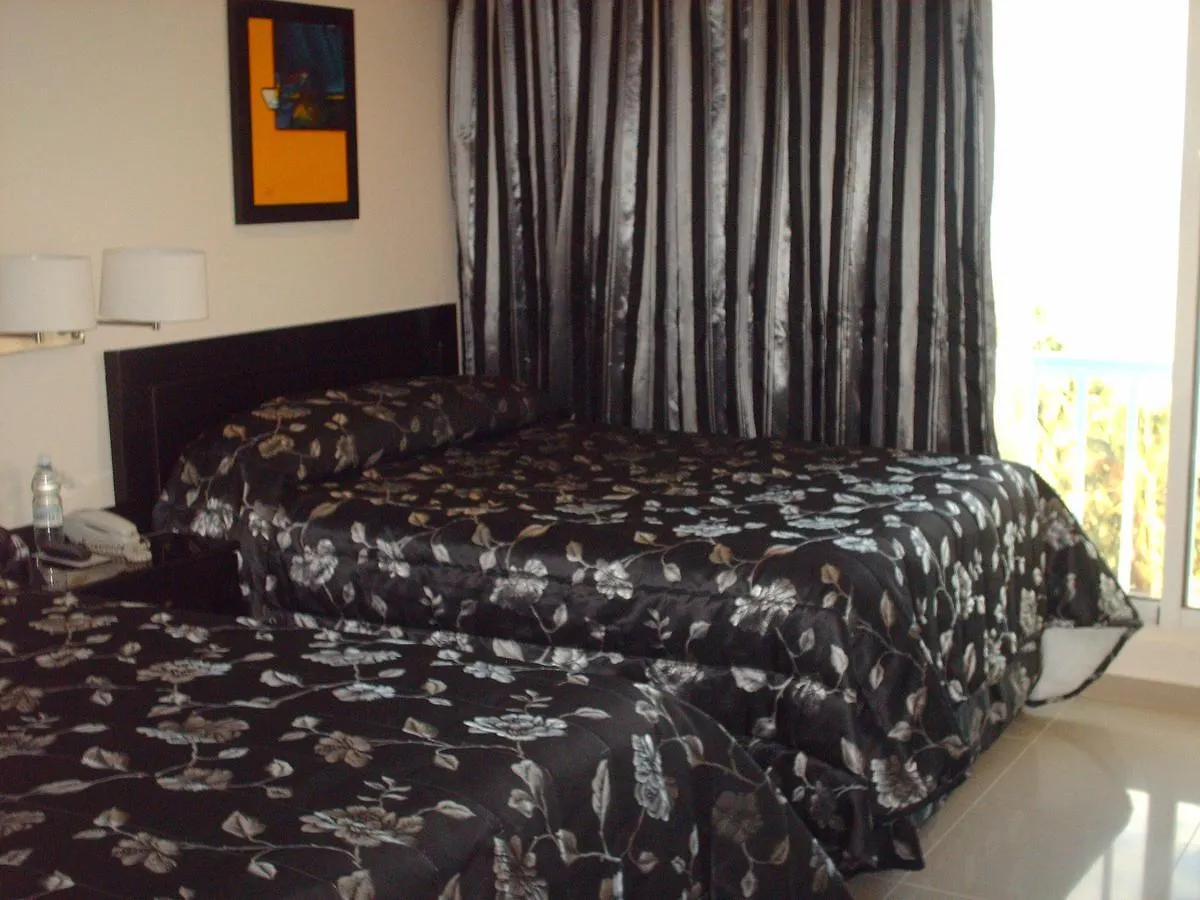 Napolitano Hotel Santo Domingo