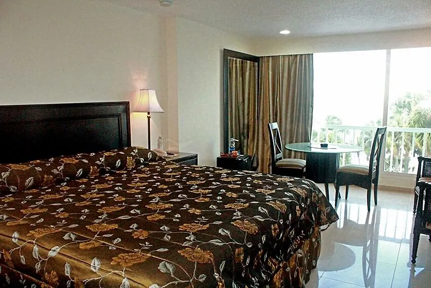 ***  Napolitano Hotel Santo Domingo Dominican Republic